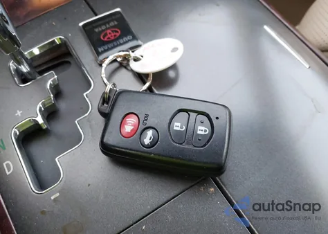 2011 Toyota Avalon Limited z USA, uszkodzony, nr VIN 4T1BK3DB6BU373311